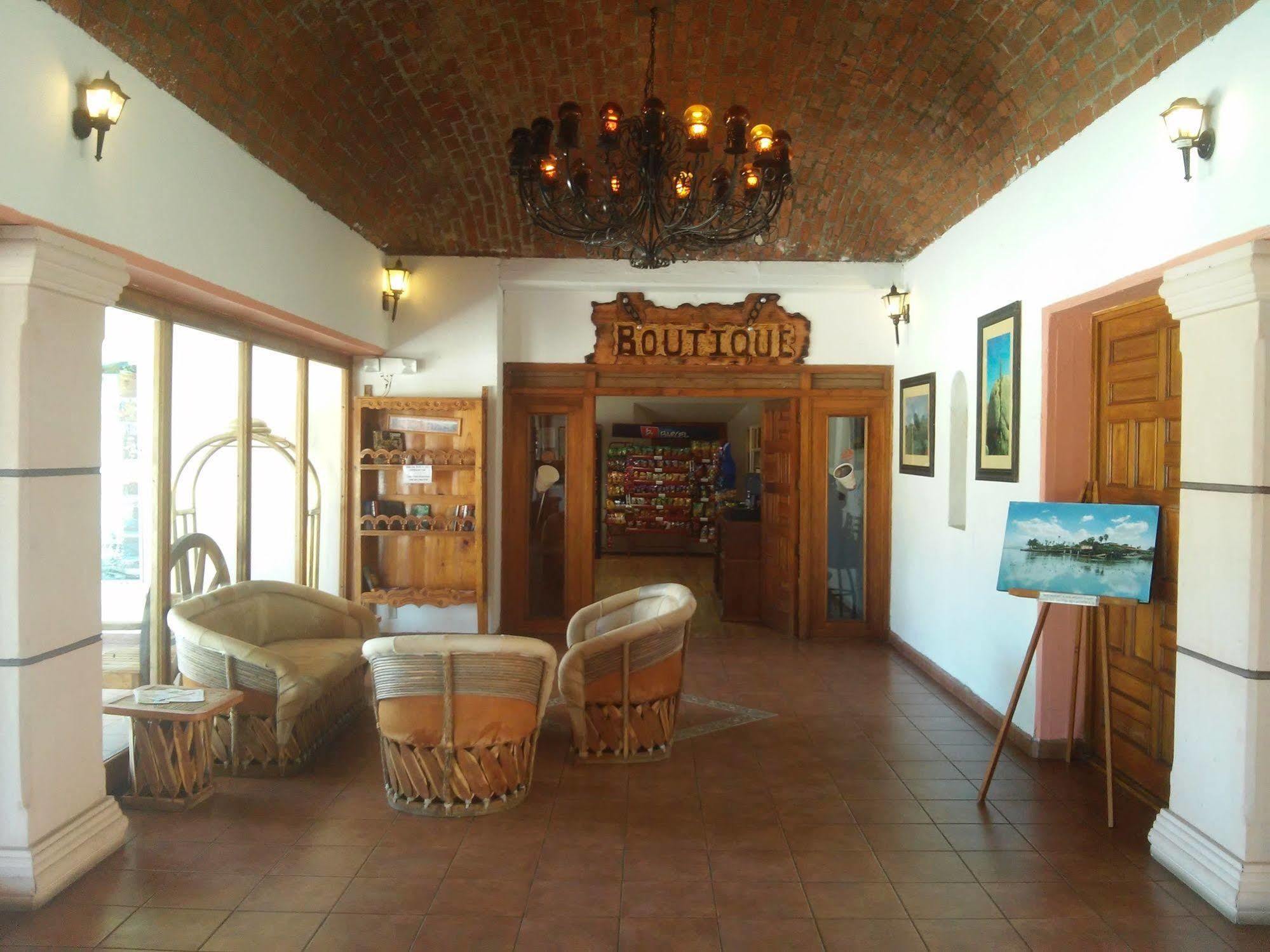 Hotel Mision Catavina ภายนอก รูปภาพ